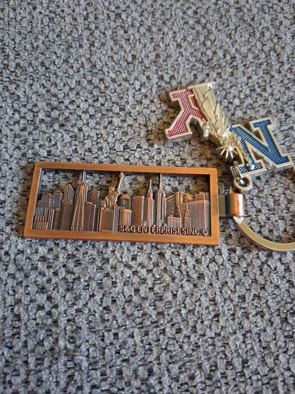 NYC Souvenir Keychain with Statue of Liberty and Skyline Charm